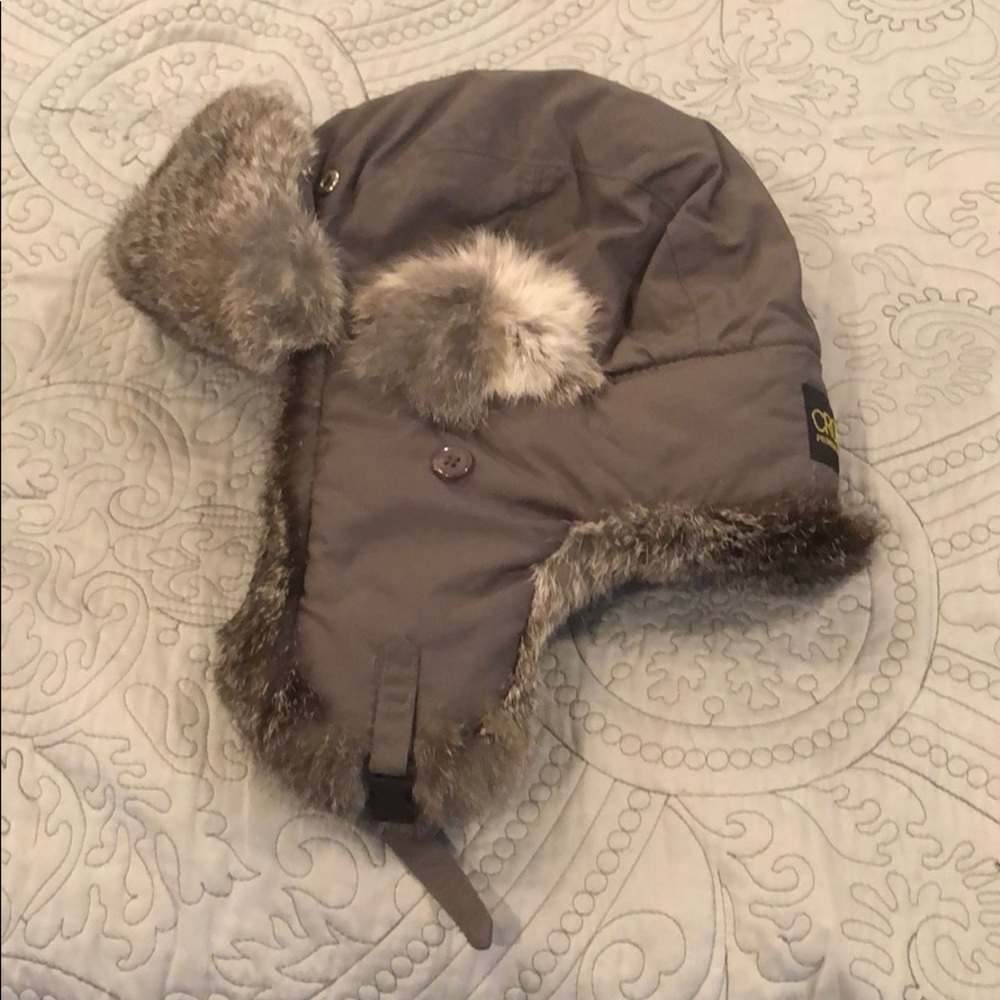 Crown cap fur